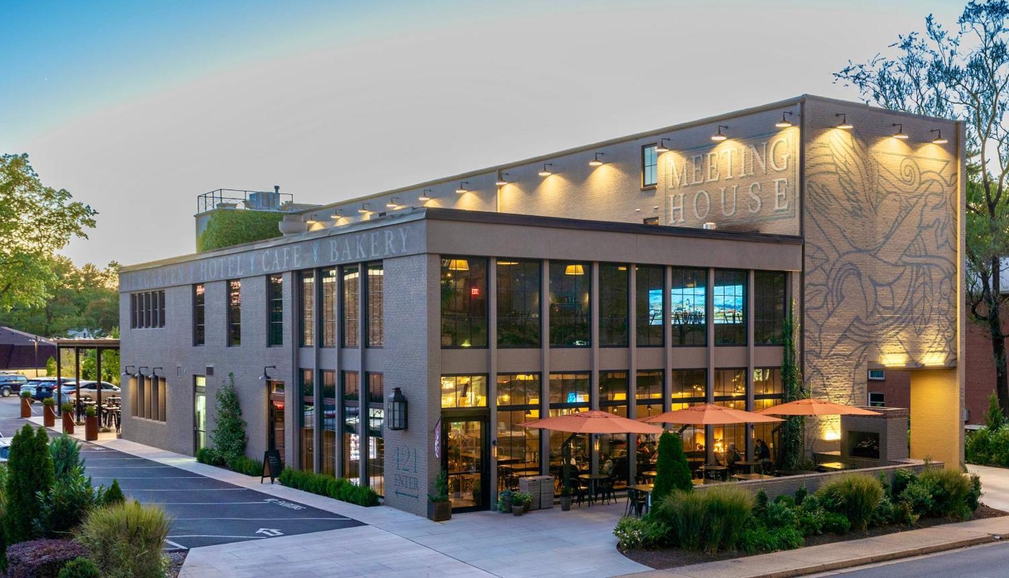 Meeting House Boutique Hotel Falls Church Exterior photo